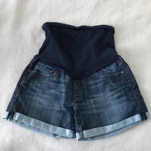 A Pea in the Pod mavi Jean Shorts